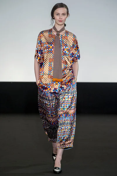 Look 29